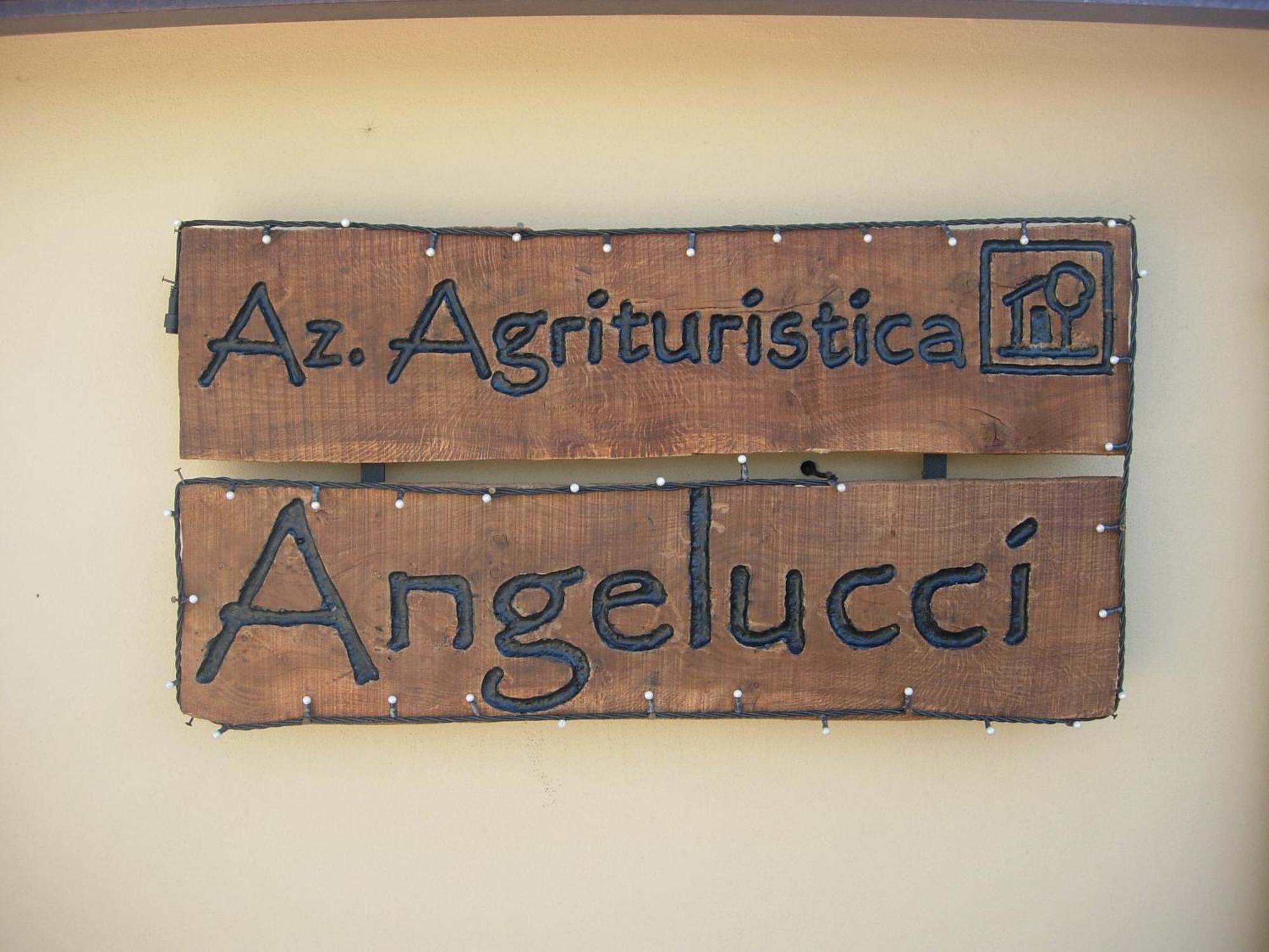 Angelucci Agriturismo Con Camere E Agri Camping ランチャーノ エクステリア 写真