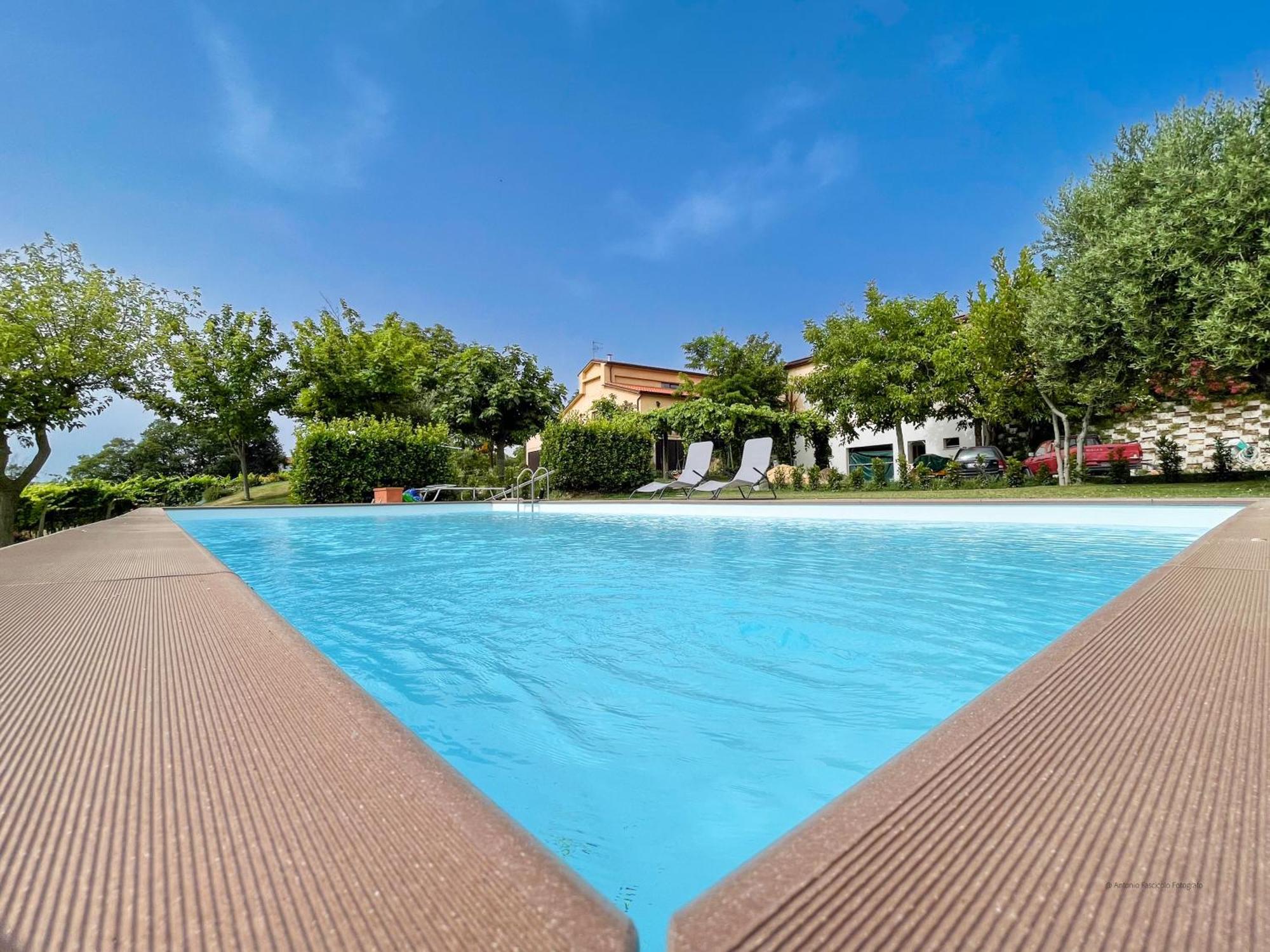 Angelucci Agriturismo Con Camere E Agri Camping ランチャーノ エクステリア 写真