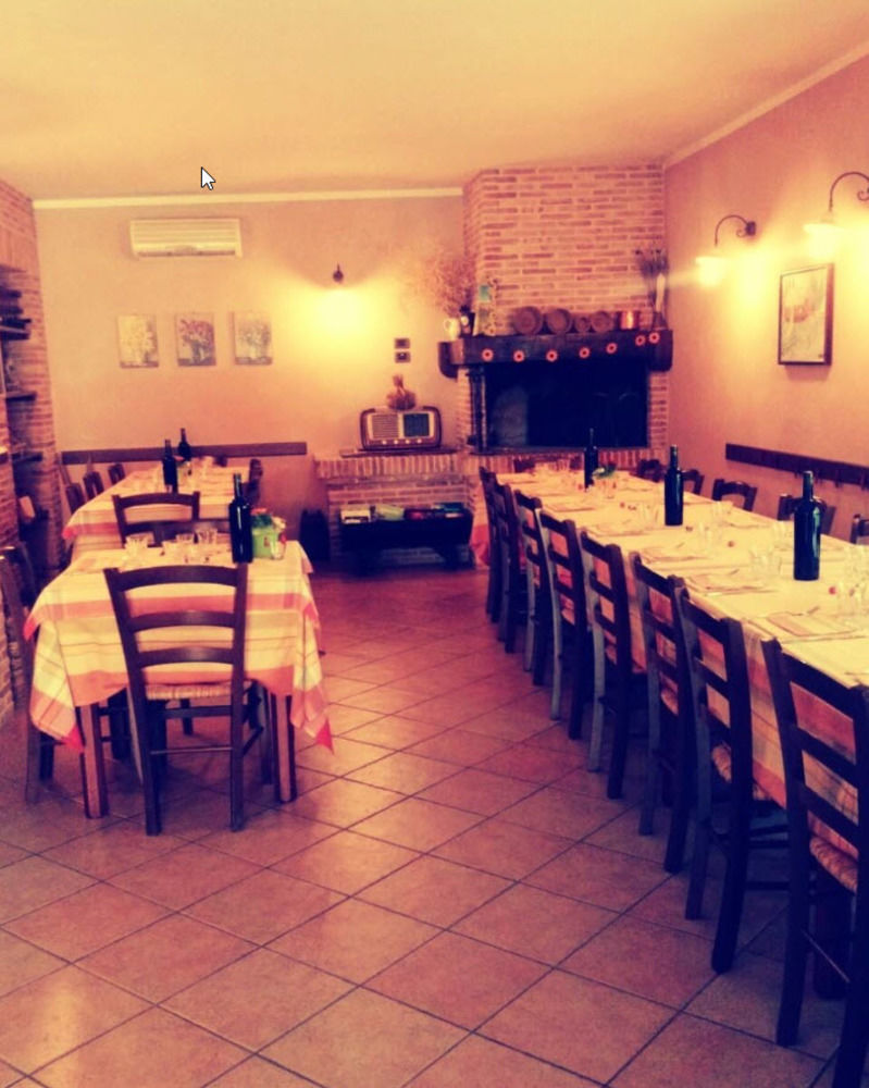 Angelucci Agriturismo Con Camere E Agri Camping ランチャーノ エクステリア 写真